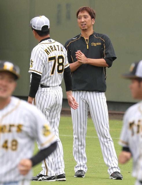 パンチ佐藤 下痢するまで飲みたいです お立ち台を 変えた 男 野球 デイリースポーツ Online