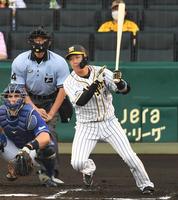 　１回、タイムリーを放つ大山