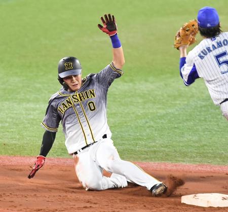 　３回、二盗を決める木浪