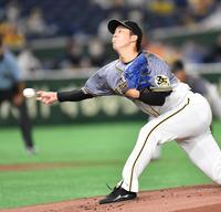 巨人打線を相手に力投する阪神・青柳＝東京ドーム（撮影・西岡正）