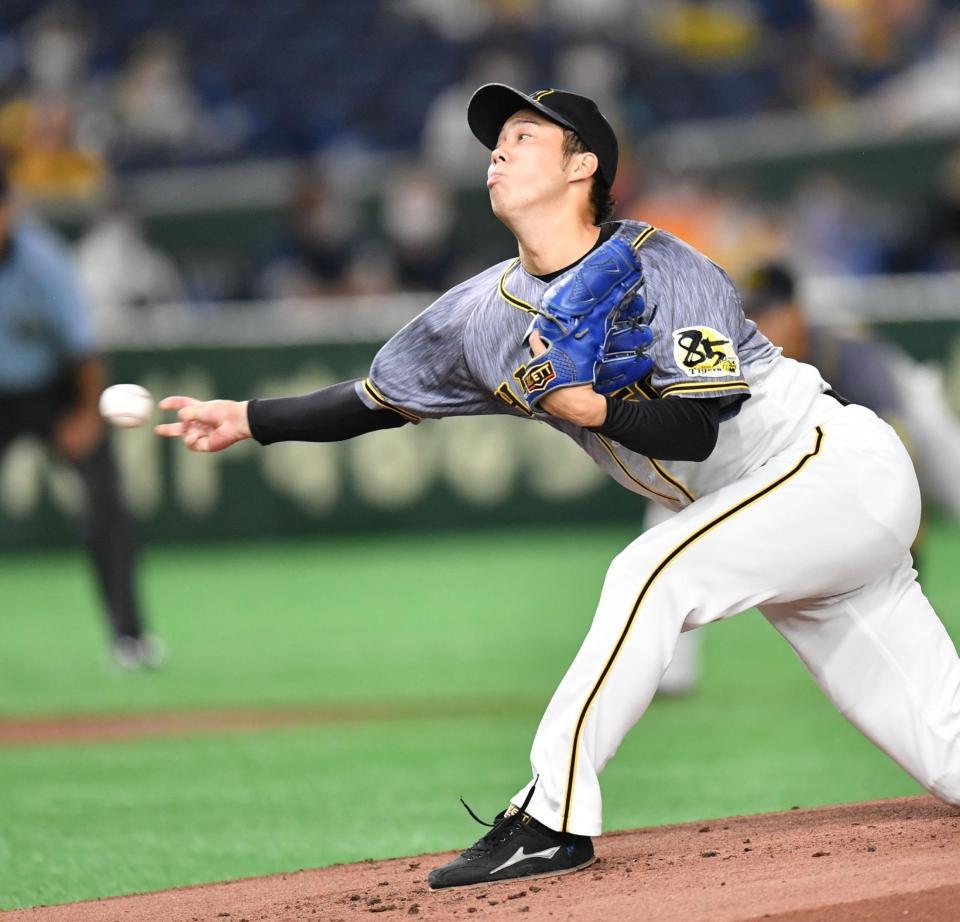 巨人打線を相手に力投する阪神・青柳＝東京ドーム（撮影・西岡正）