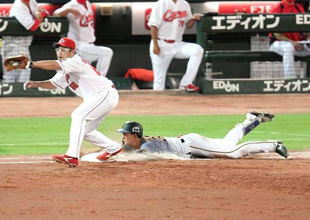 阪神・小幡がプロ初打点 絶妙セーフティースクイズ＆執念のヘッスラで