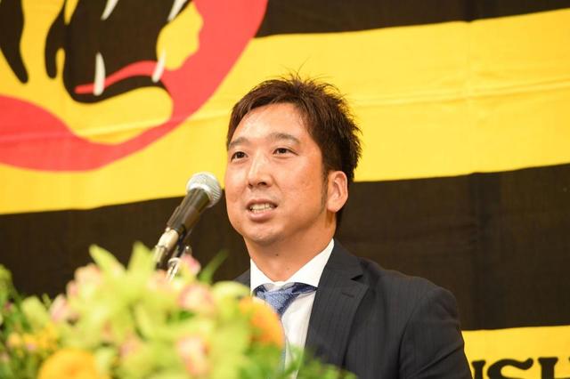 阪神・藤川球児が引退会見「１年間体の準備が整わなければプロとして失格」