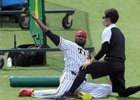 　ストレッチするガルシア