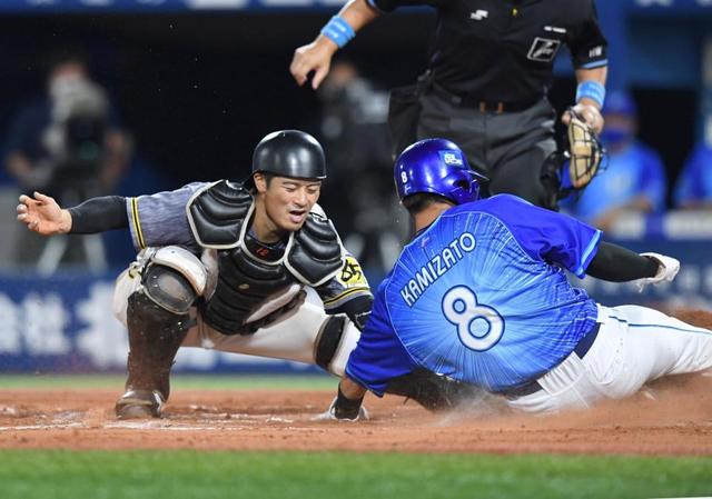 阪神・近本　好返球で勝ち越し点防ぐ　矢野監督の激辛エールに応える