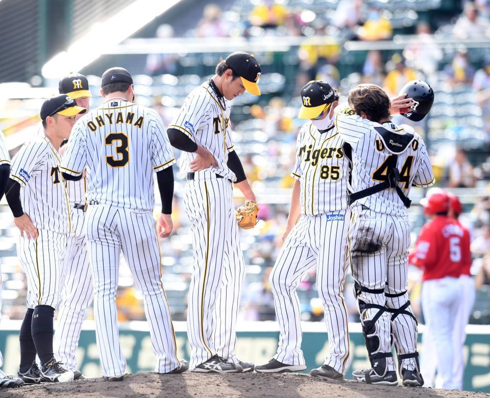 ４回、藤浪はピンチを広げ降板する（撮影・山口登）