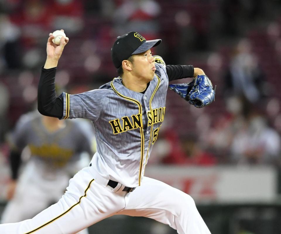 先発し、力投する阪神・青柳＝マツダスタジアム（撮影・田中太一）