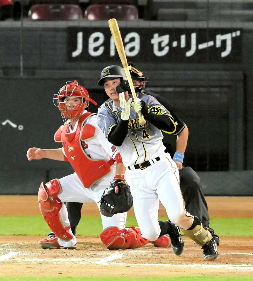 　延長１０回、菊池涼の邪飛をキャッチする熊谷（４）