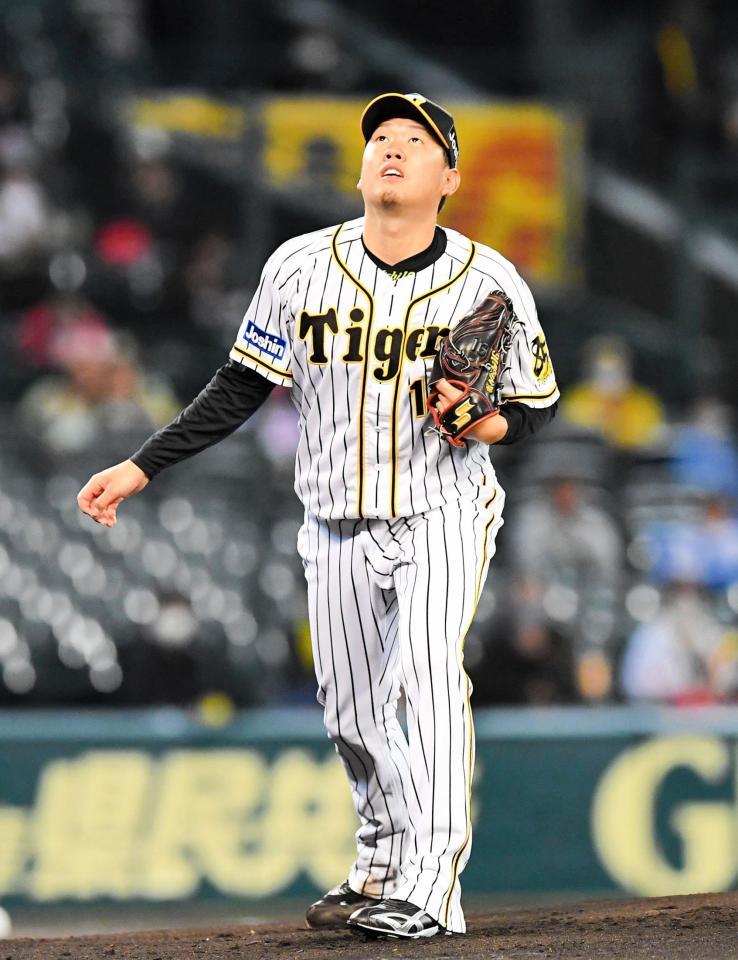 １回、中日・京田に先制となるソロを浴びる阪神・西勇＝甲子園（撮影・北村雅宏）