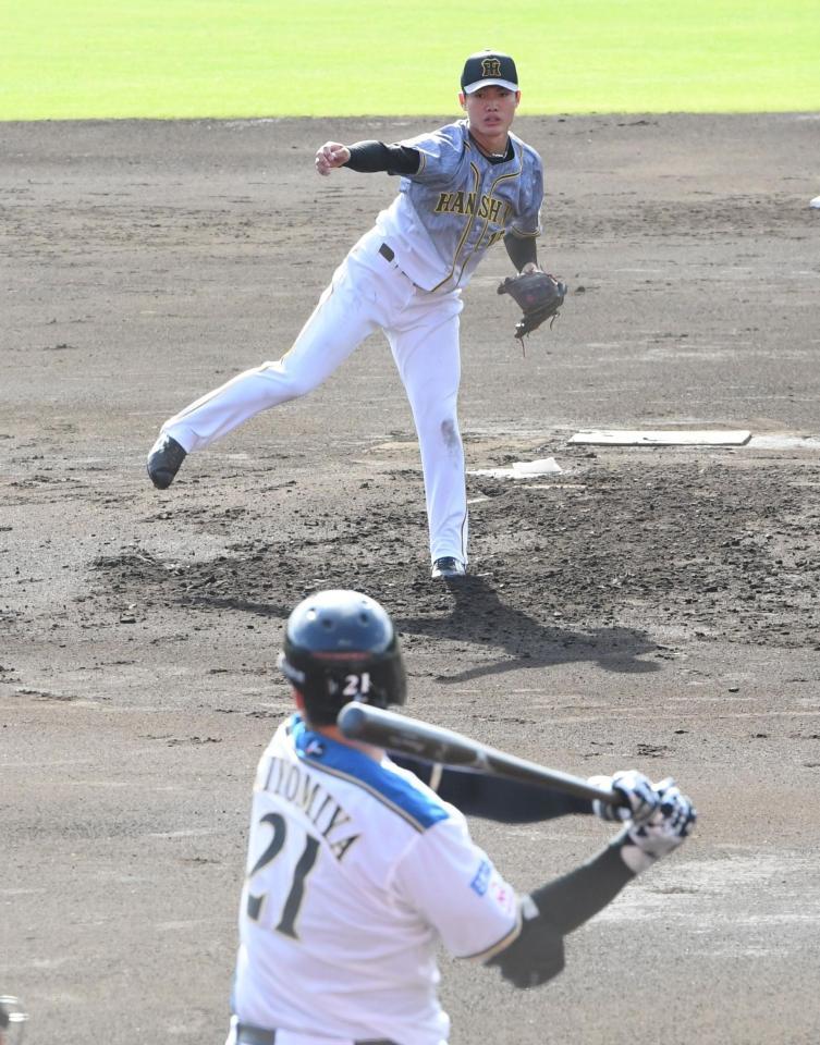 ２回、清宮を空振り三振に仕留める先発の西純