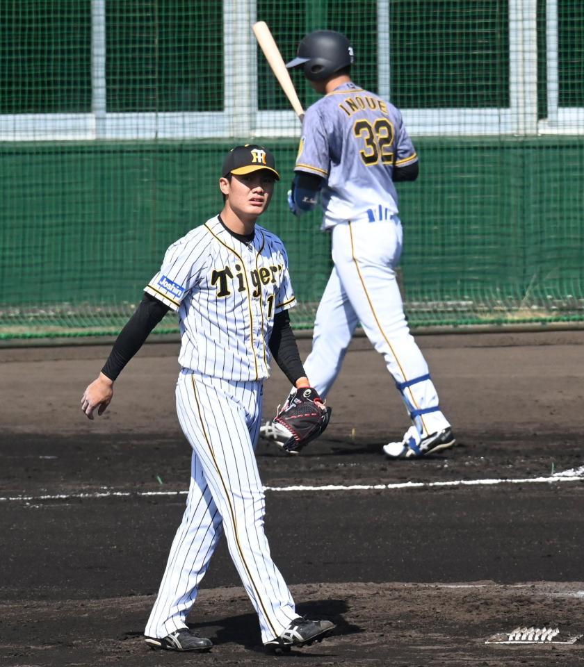 　２回、井上を見逃し三振に斬る西純