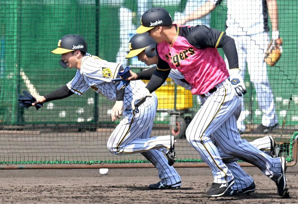 阪神ドラ１佐藤輝 ４０盗塁４０発 へ矢野監督が後押し 近本から走り方学んだ 阪神タイガース デイリースポーツ Online