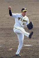 　９回、力投する石井大（撮影・山口登）