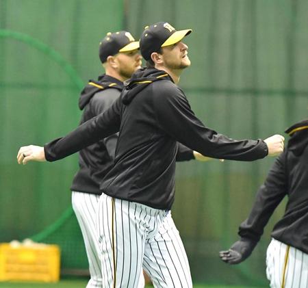 　アップするガンケル（撮影・高石航平）