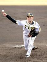 　先発で力投をみせる西勇（代表撮影）