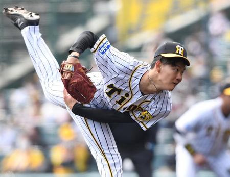 　３回、巨人打線を相手に力投する及川（撮影・田中太一）