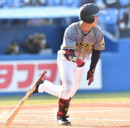 　９回阪神無死、中前打を放つ阪神・中野拓夢（撮影・西岡正）