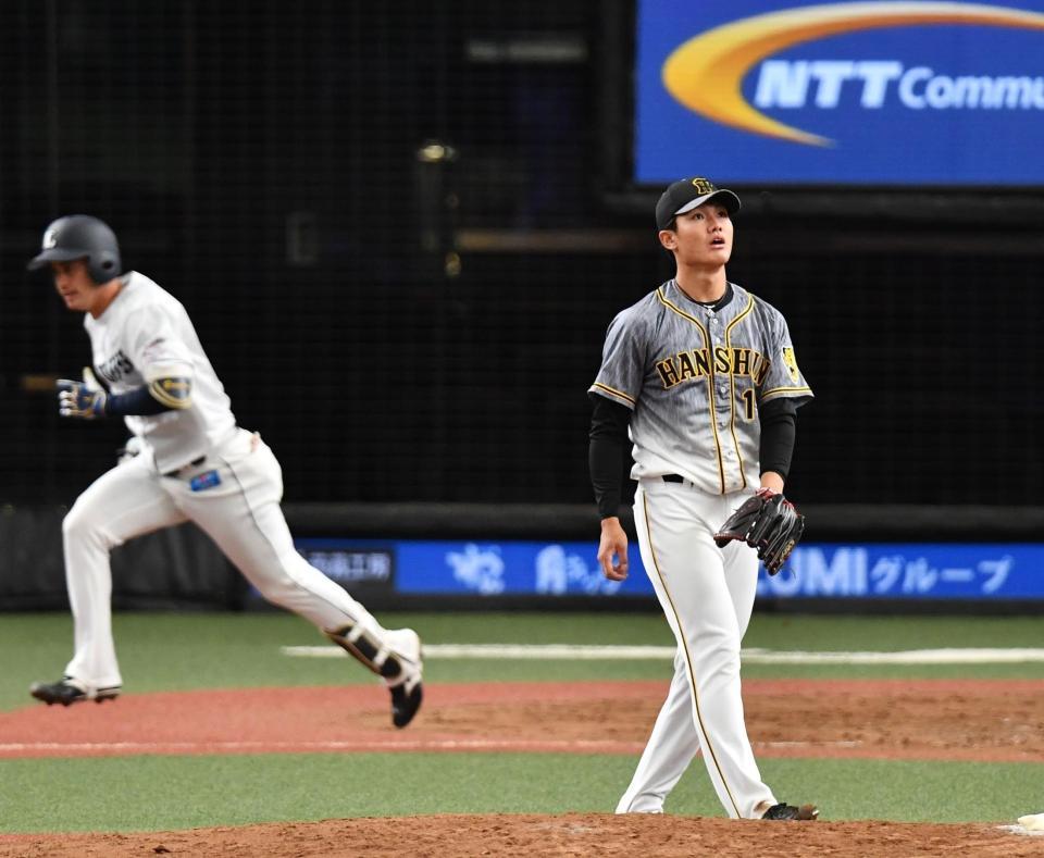 　９回、ブランドンにソロを許した西純（撮影・高石航平）