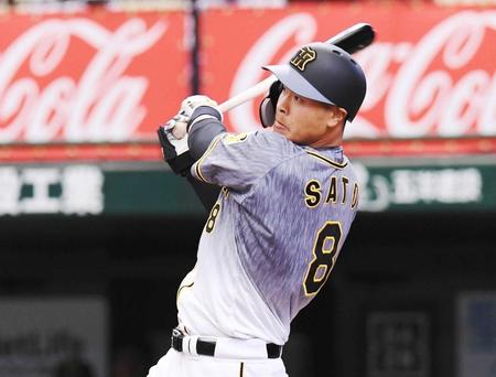 　２回、ソロを放った佐藤輝