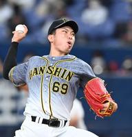 ７回途中から、好リリーフをみせた石井大