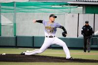 先発し５回１安打無失点だった斎藤