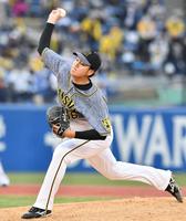 　力投する小林（撮影・高石航平）