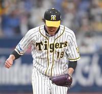 ５回、中日・平田を三振に仕留め雄叫びをあげる阪神・藤浪＝京セラドーム大阪（撮影・田中太一）