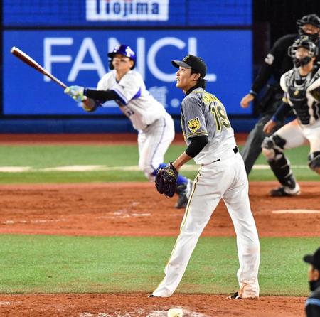 　７回、関根に２ランを許す藤浪（撮影・高石航平）