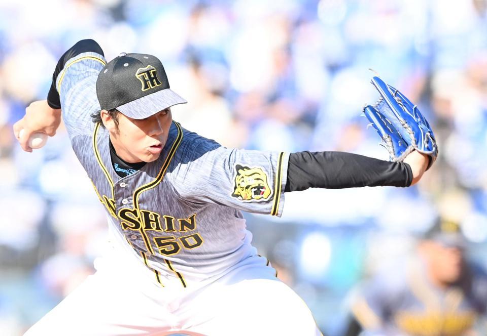 　６回、力投する青柳