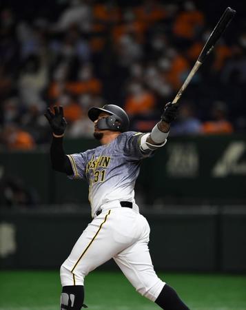 　３回、２ランを放つマルテ