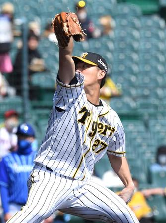 　力投する伊藤将（撮影・北村雅宏）