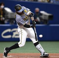 １回、三塁打を放つマルテ（撮影・北村雅宏）