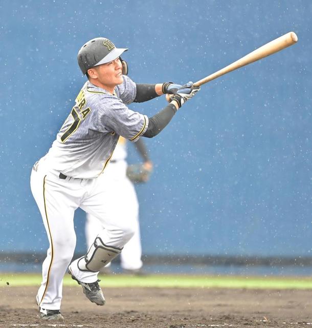 阪神２軍戦　小野寺が２戦連発の逆転４号３ラン　右翼防球ネット揺らす