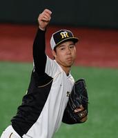 巨人戦でのリベンジに向けて調整する青柳（撮影・西岡正）