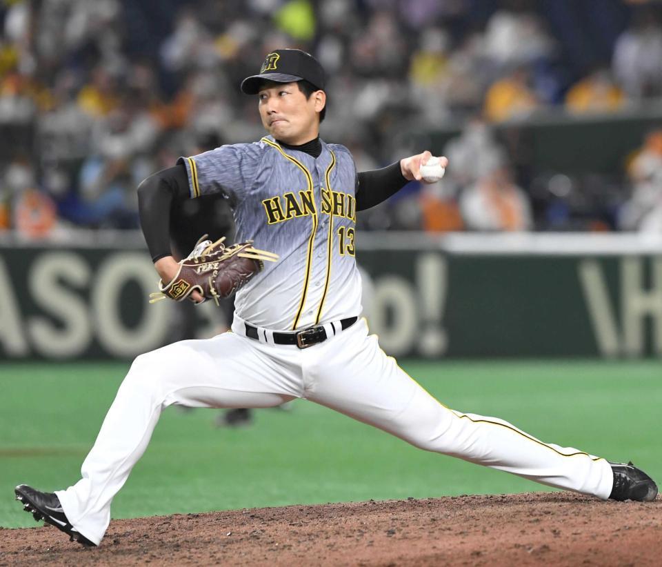 　８回裏に登板した岩崎