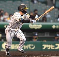 　１回、中前打を放つ近本