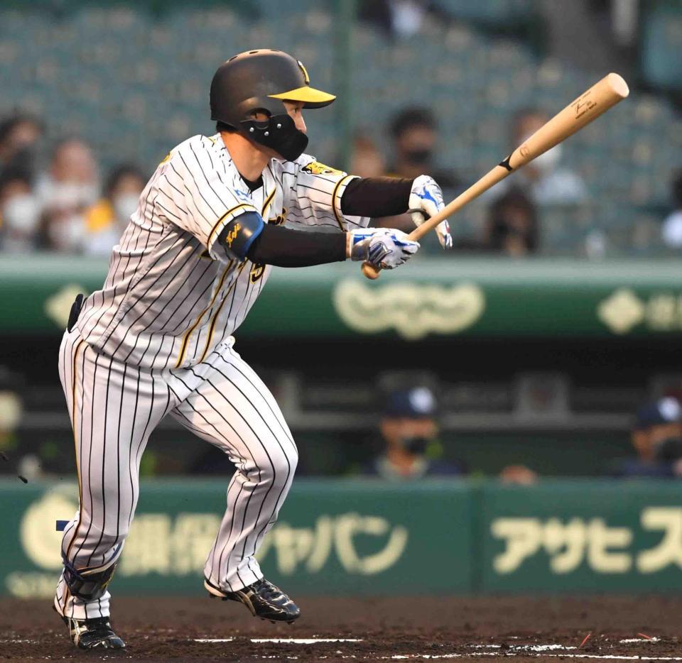 　１回、中前打を放つ近本