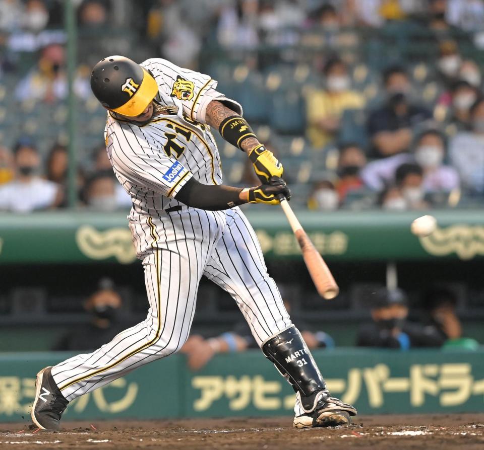 　３回、逆転２ランを放つマルテ（撮影・高部洋祐）