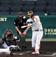 　１回、大山は左前打を放つ