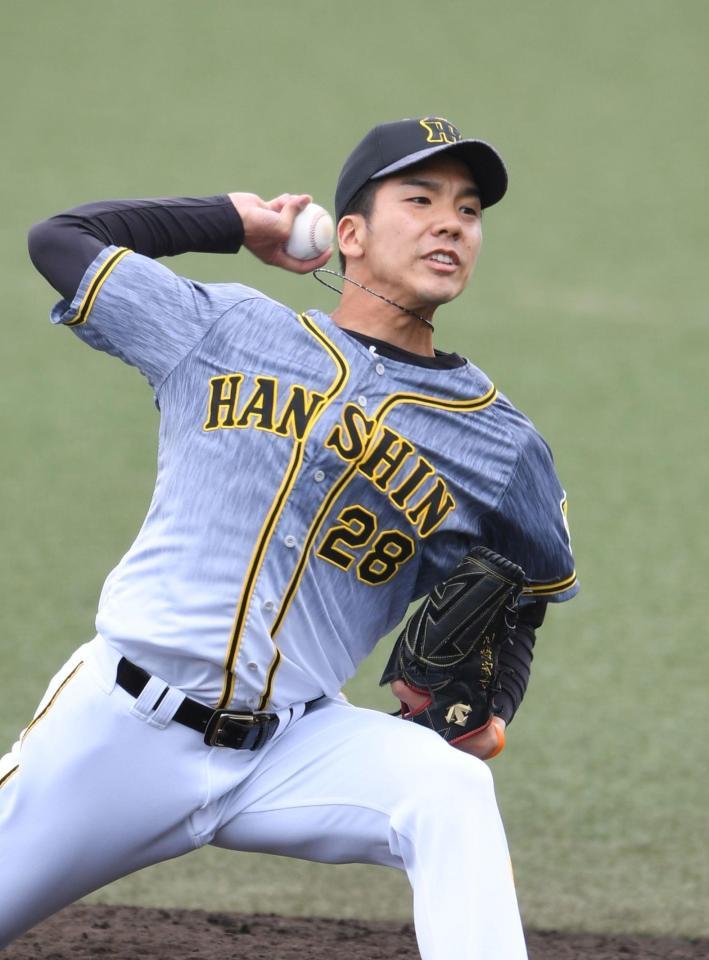 ６回から登板し、三者凡退に抑える好投を見せた小野（撮影・北村雅宏）