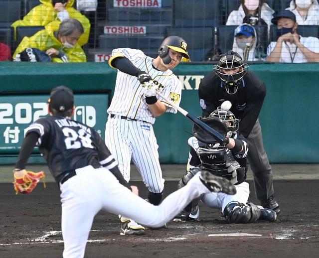 甲子園“モノノフ対決” 阪神・佐藤輝がソフトバンク石川から左翼線二塁打/阪神タイガース/デイリースポーツ online