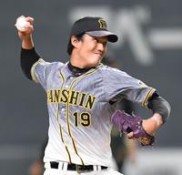 ７回に登板し力投する藤浪＝札幌ドーム（撮影・西岡正）