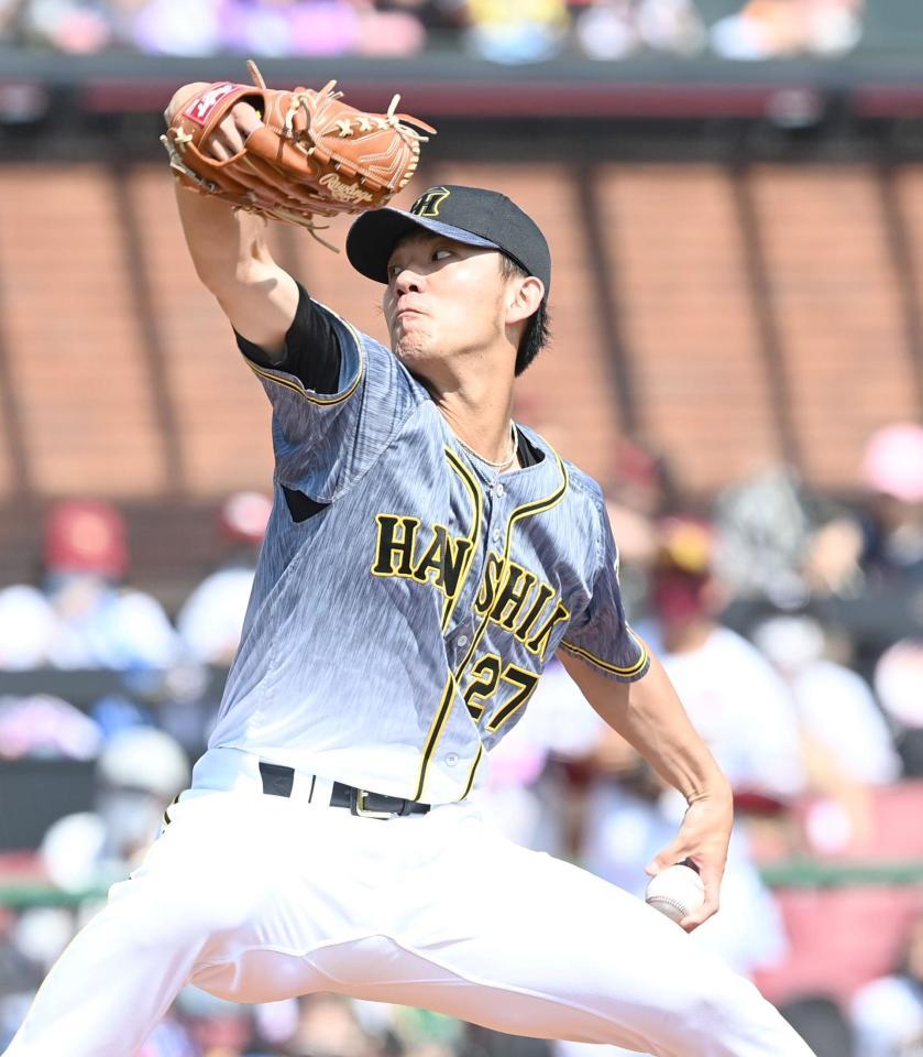 　１回、力投する先発の伊藤将（撮影・飯室逸平）