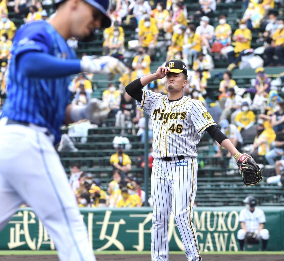 ４回、ＤｅＮＡ・ソトに３ランを浴びた阪神・秋山（撮影・北村雅宏）