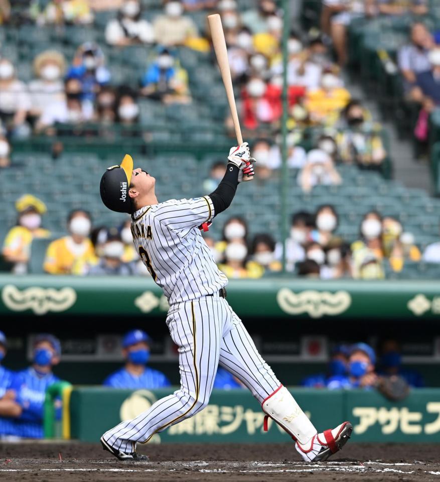 ８回、阪神・大山は捕邪飛に倒れる（撮影・山口登）