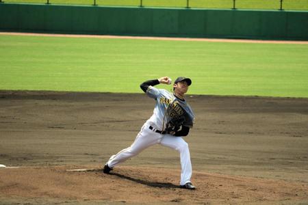 　先発し５回１失点の好投を見せた小川