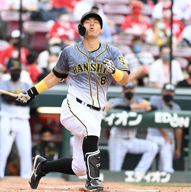 阪神・佐藤輝が屈辱の１試合５三振 ９回ではプロ最多タイ記録、新人野手ではセ初/阪神タイガース/デイリースポーツ online