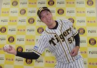 　オールスターに監督推薦で出場が決まった阪神・青柳晃洋＝甲子園（代表撮影）