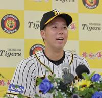 　オールスターに監督推薦で出場が決まった阪神・青柳晃洋＝甲子園（代表撮影）