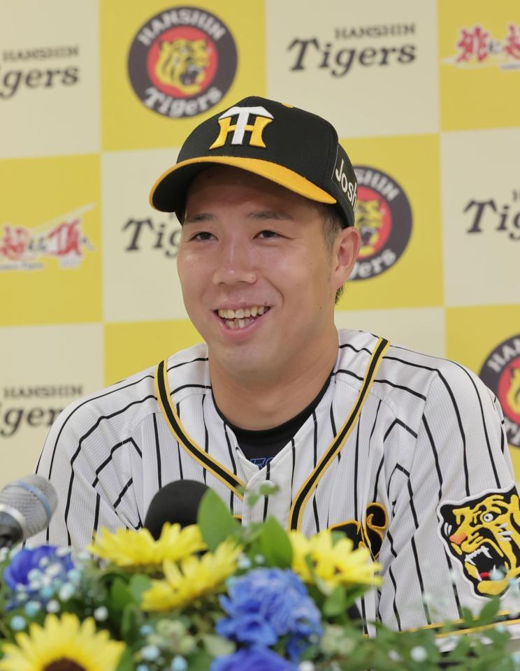 　オールスターに監督推薦で出場が決まった阪神・青柳晃洋＝甲子園（代表撮影）
